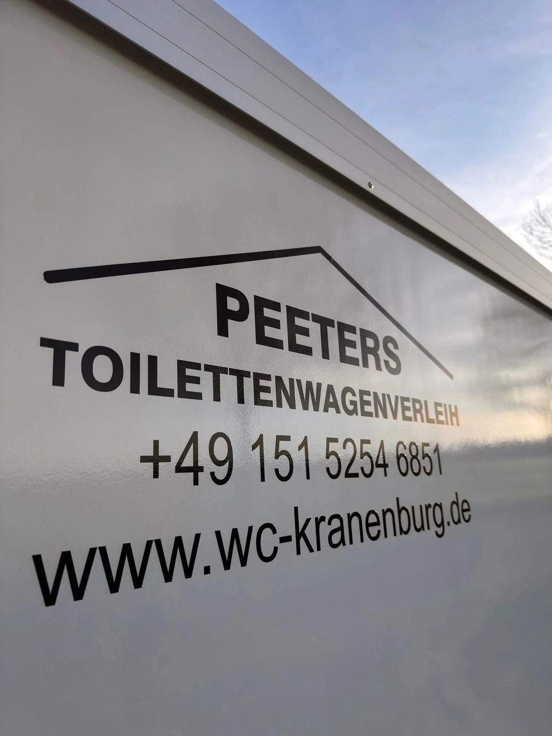 Peeters - Toilettenwagenverleih - Details